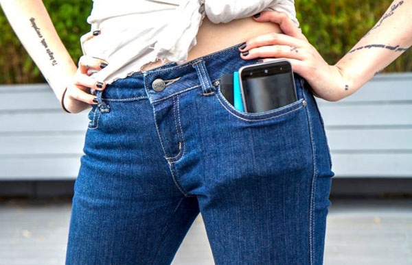The quest for pockets that function and flatter | La Petite Poire